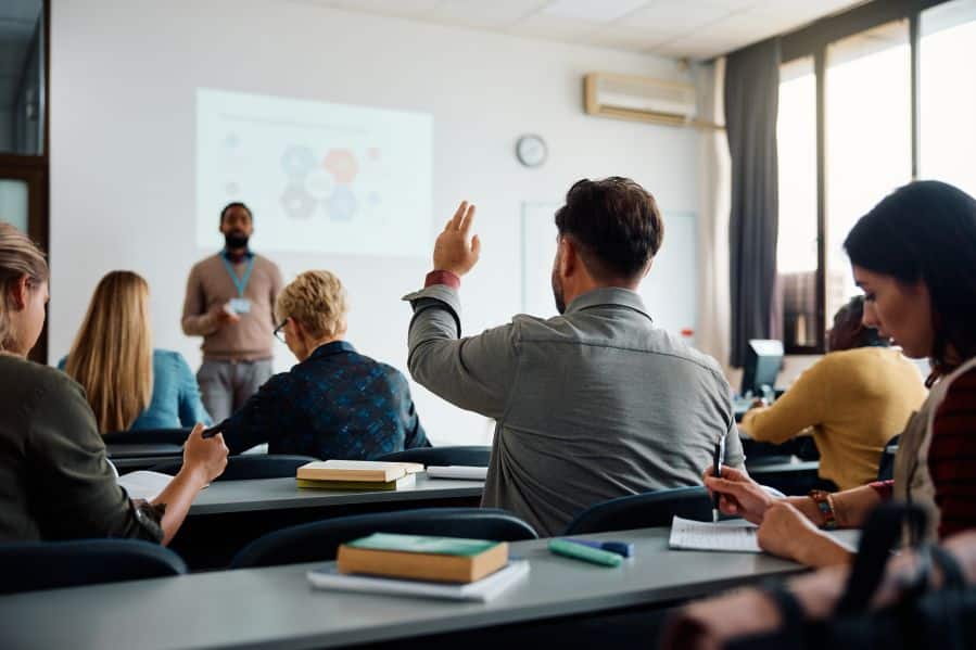 Boostez vos formations grâce à l’IA : guide pratique pour formateurs